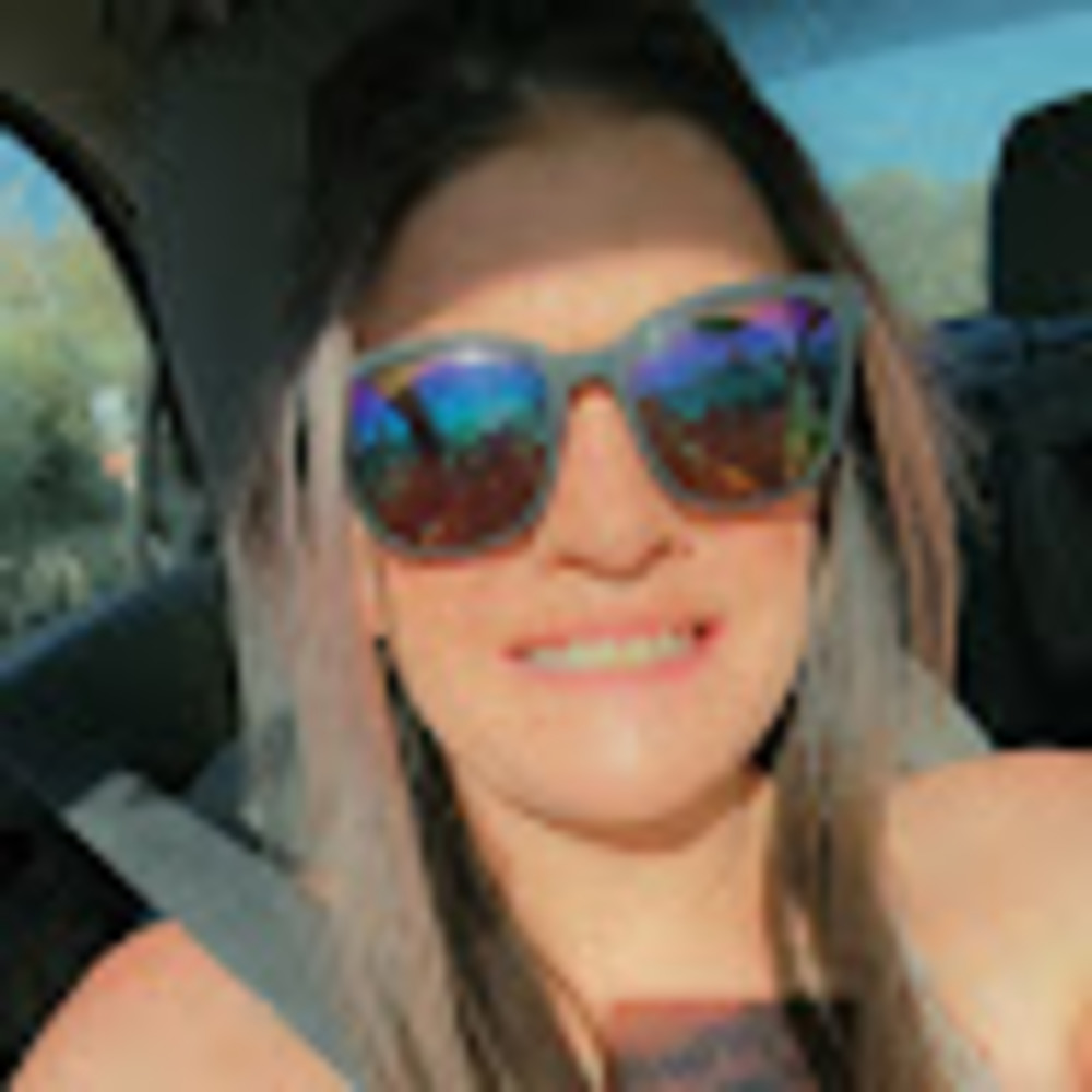 Meet your Posher, Kayla